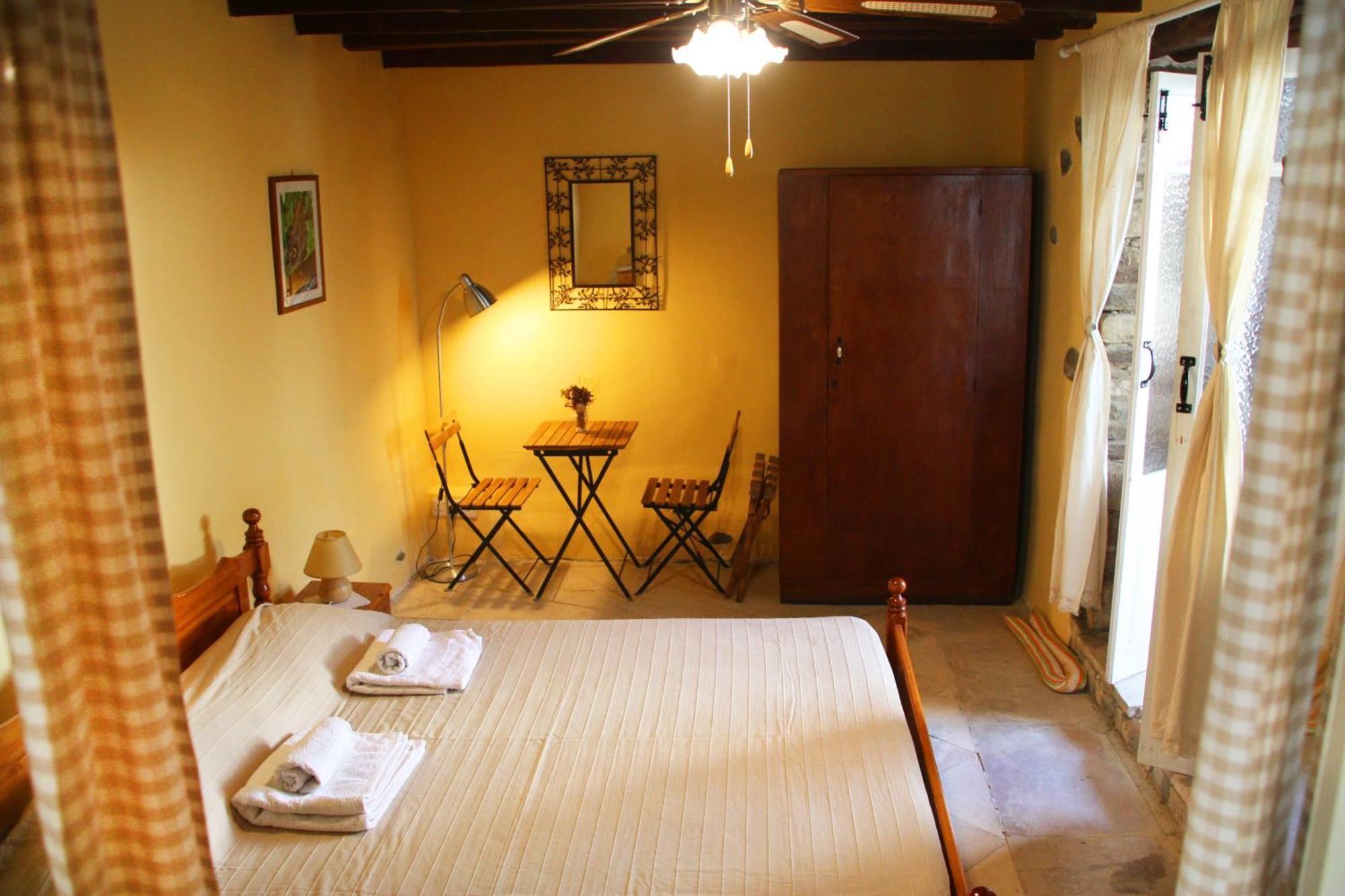 Bed and Breakfast Aperanti Agrotourism Pera Orinis Zimmer foto