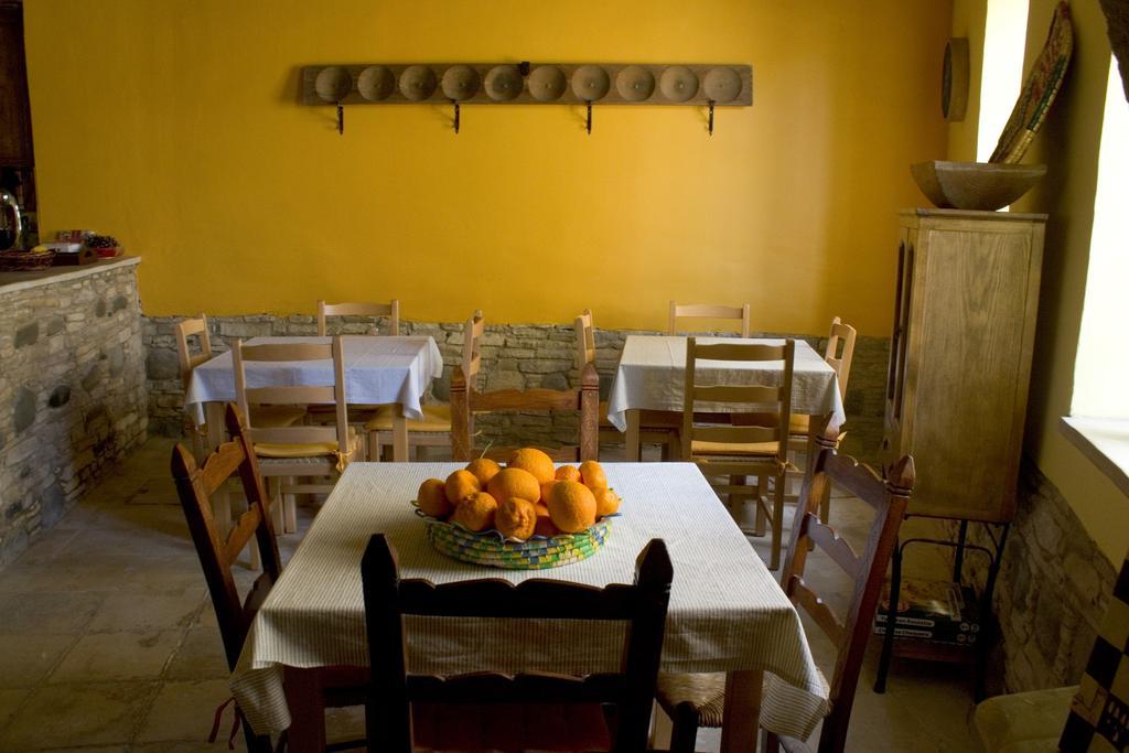 Bed and Breakfast Aperanti Agrotourism Pera Orinis Exterior foto